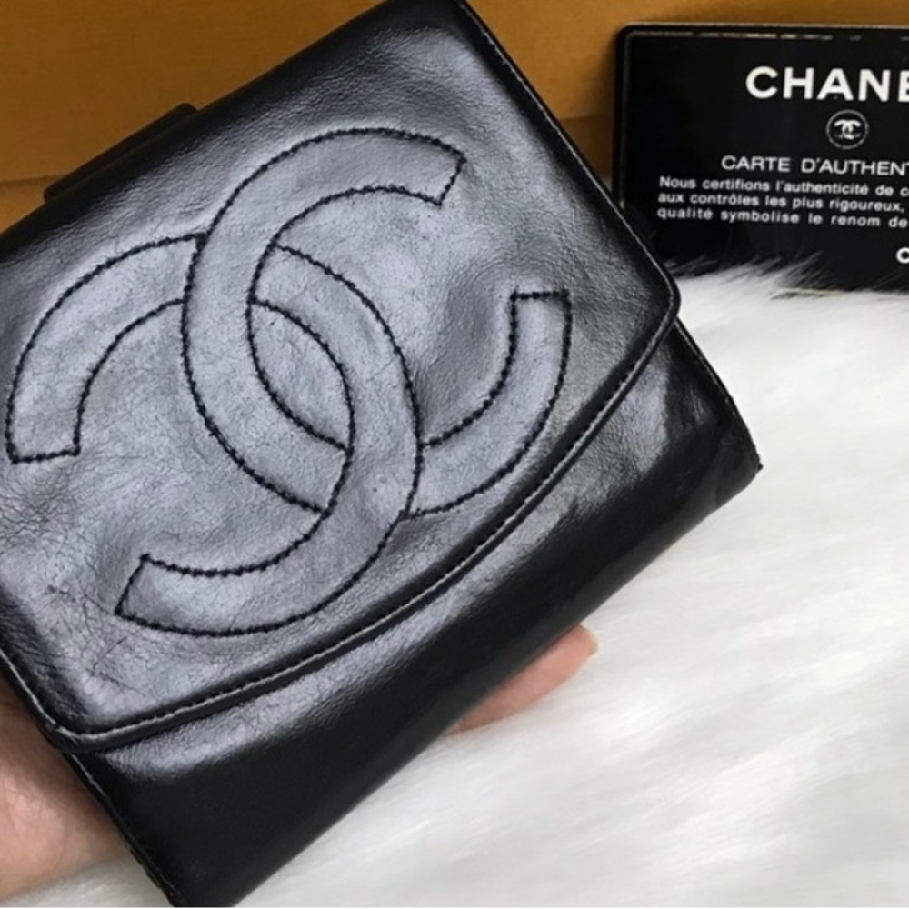 Authentic Chanel small wallet